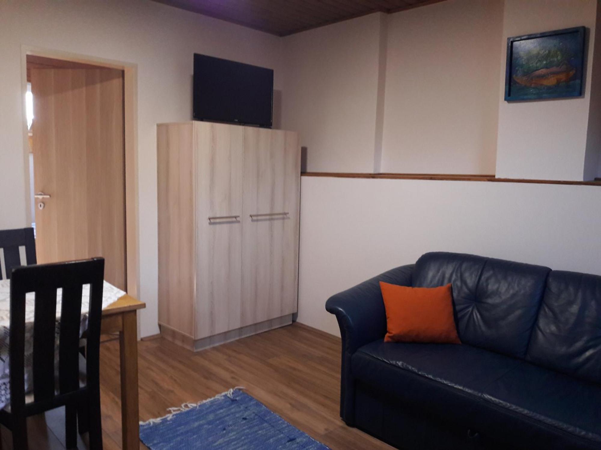Natura Panzio&Apartmanhaz Orfű Rum bild